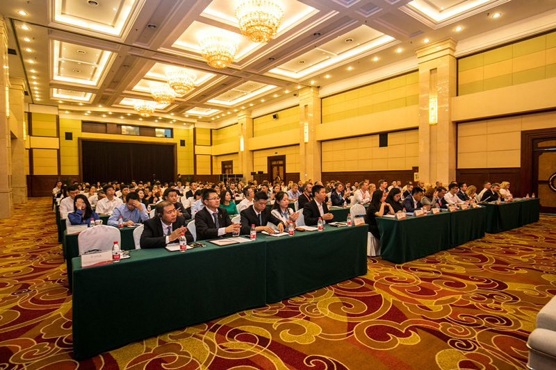 会展集团派青年参加中俄友好青年故事会