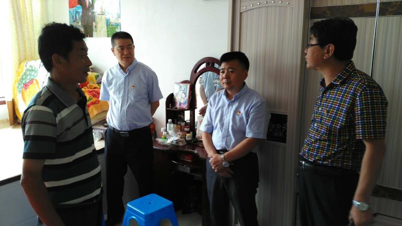 不忘初心 弘扬传统 锤炼作风 发挥表率 ——会展集团党委开展庆